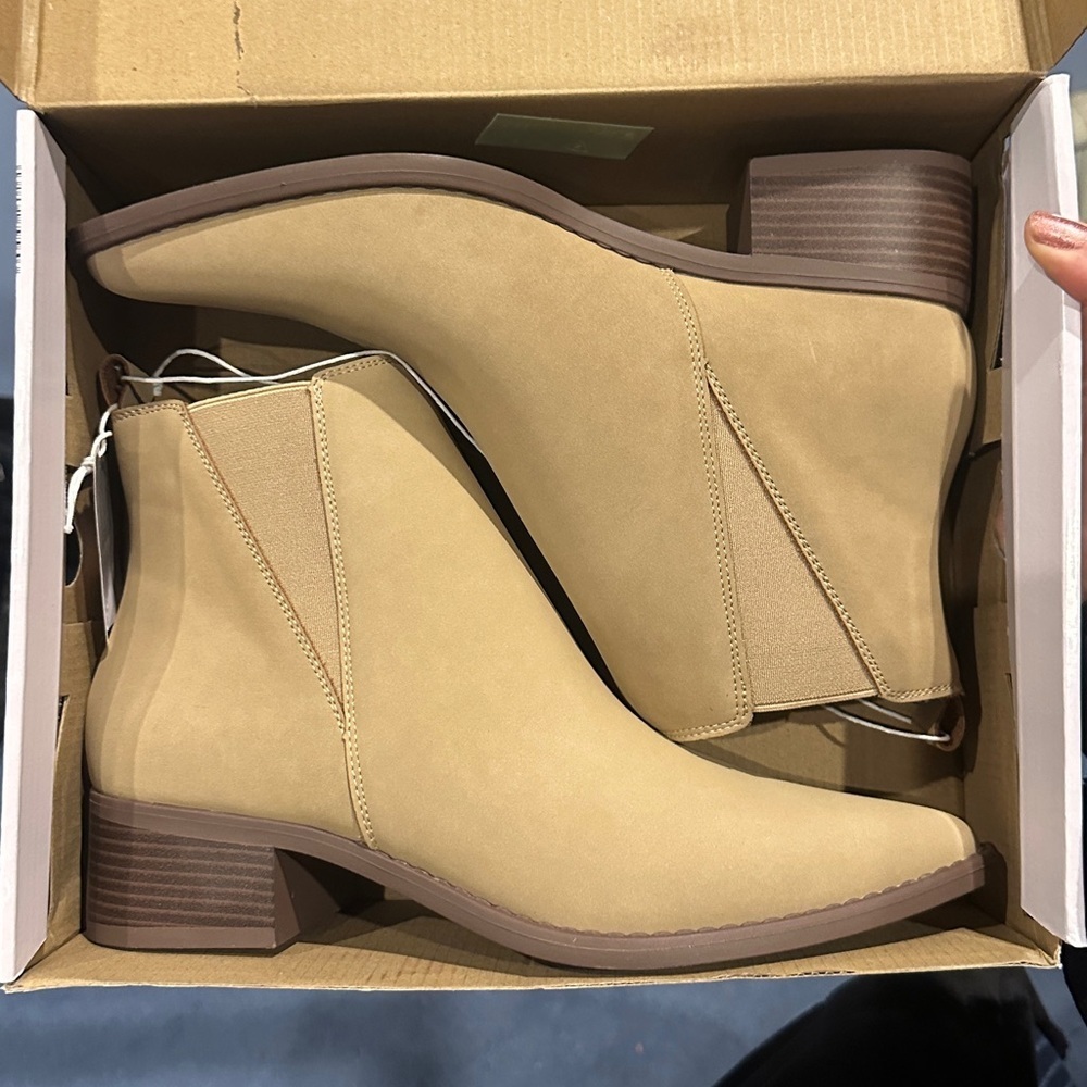 🆕 SERRA Ladies booties Tan Ankle Boots size 10 NIB 🔥 - Picture 6 of 7